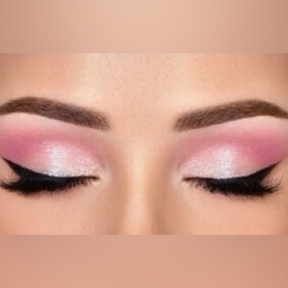 MAC Eye Shadow- Sushi Flower Satin RARE! - Picture 1 of 7